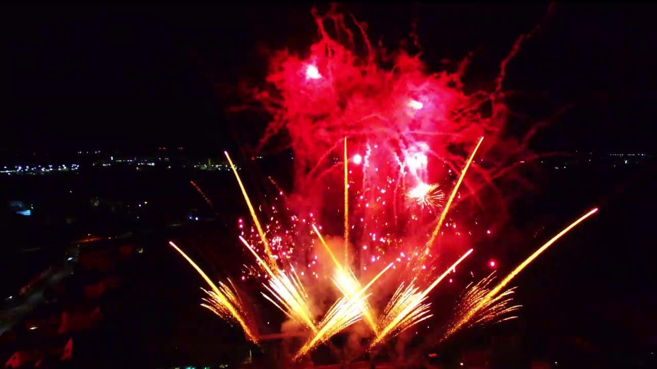 Hochzeitsfeuerwerk bei Rauer's Gute Stube in Untereisesheim