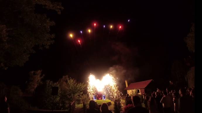 Hochzeitsfeuerwerk als Pyro-Musical bei der Künkele Mühle in Bad Urach 2023